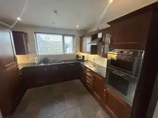 14 Sunnyside CrescentImage 4