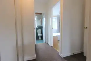 5C Windsor CloseImage 4