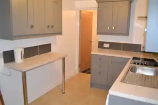 4 4 Fitzroy Avenue, Flat 1Image 2