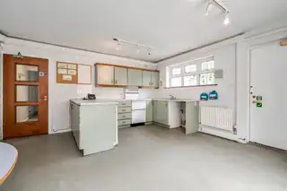 129 University Street - Office 8Image 4