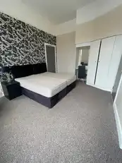 254 Ravenhill Road, Studio8Image 3