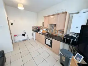 77 Wellesley Avenue, Flat 1Image 2