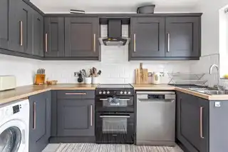 6 Hawthorne CourtImage 8