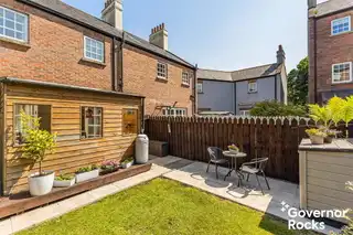 17 Manor Farm CrescentImage 22