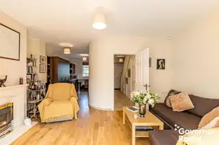17 Manor Farm CrescentImage 10