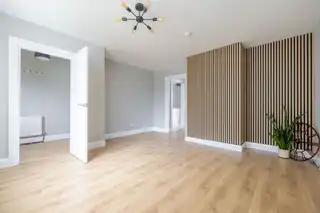 107 Blenheim DriveImage 4