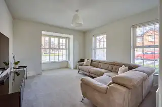 33 Helens Wood CrescentImage 5