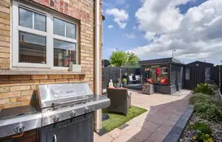 21 Viceroys WoodImage 16