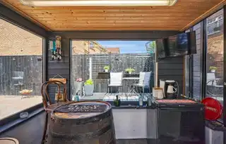 21 Viceroys WoodImage 26