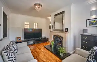 21 Viceroys WoodImage 6