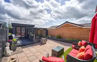 21 Viceroys WoodImage 19