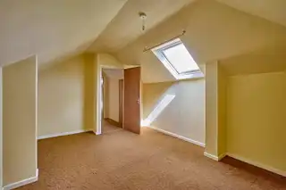 3B Holywood RoadImage 24