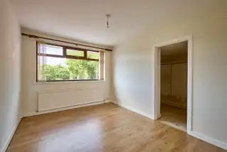 3B Holywood RoadImage 19