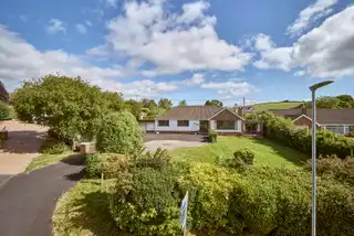 3B Holywood RoadImage 2