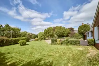 3B Holywood RoadImage 7
