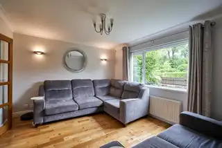 34 Glenmillan ParkImage 6