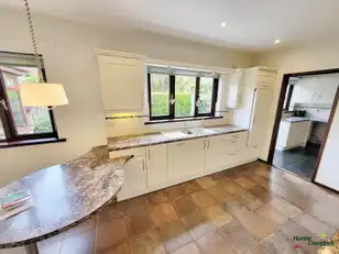 9 Heston DriveImage 9