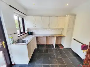 9 Heston DriveImage 10