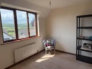 8 Fairview AvenueImage 4