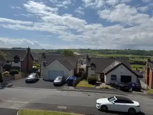 8 Fairview AvenueImage 6