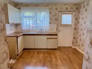 35 Station RoadImage 4