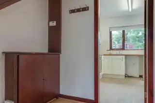 25 Rhanbuoy CloseImage 12