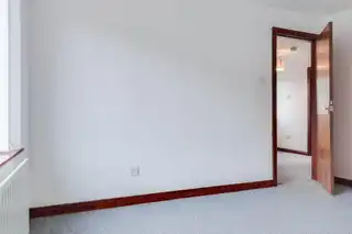 25 Rhanbuoy CloseImage 19