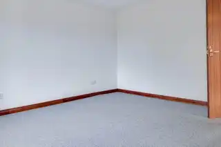 25 Rhanbuoy CloseImage 23