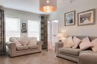 15 Springhill MeadowsImage 7