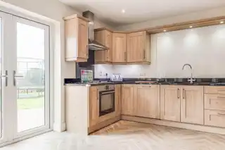 15 Springhill MeadowsImage 10