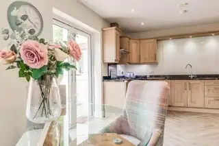 15 Springhill MeadowsImage 9