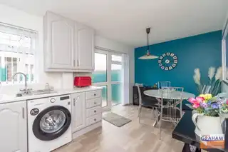 51 Manor ParkImage 7