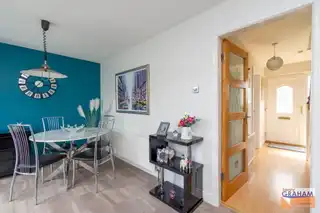51 Manor ParkImage 11