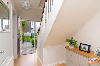 51 Manor ParkImage 3