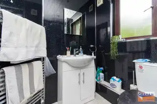 5 Hollytree CottagesImage 12