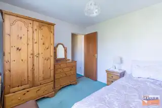 22 Woodland GardensImage 17
