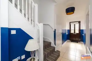 29A Mount Eagles GlenImage 2