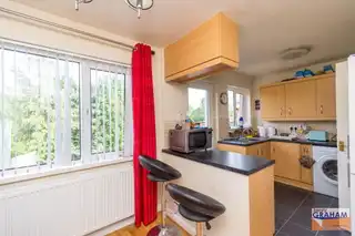14 Mandeville AvenueImage 6