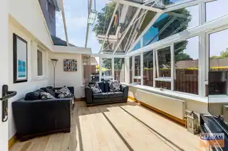 24 Laurel GroveImage 13