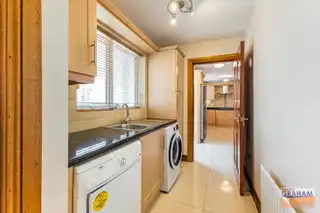 24 Laurel GroveImage 21