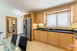 24 Laurel GroveImage 18