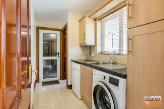 24 Laurel GroveImage 20