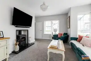 38 Fairfields GlenImage 10