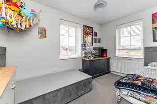 38 Fairfields GlenImage 24