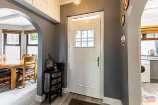 27 Hillsborough RoadImage 16