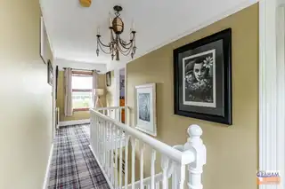 27 Hillsborough RoadImage 17