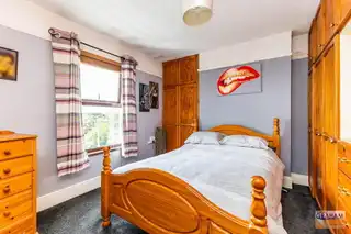 27 Hillsborough RoadImage 21