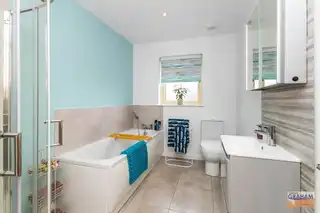 1 Hawthorn HallImage 19