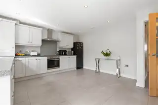 35 CarnwoodImage 13