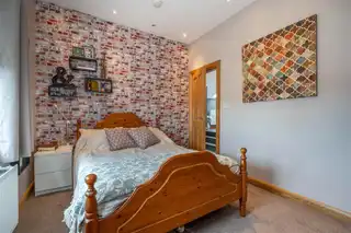22 Hollybank ParkImage 37